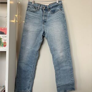 Levi’s high rise straight leg blue denim jeans